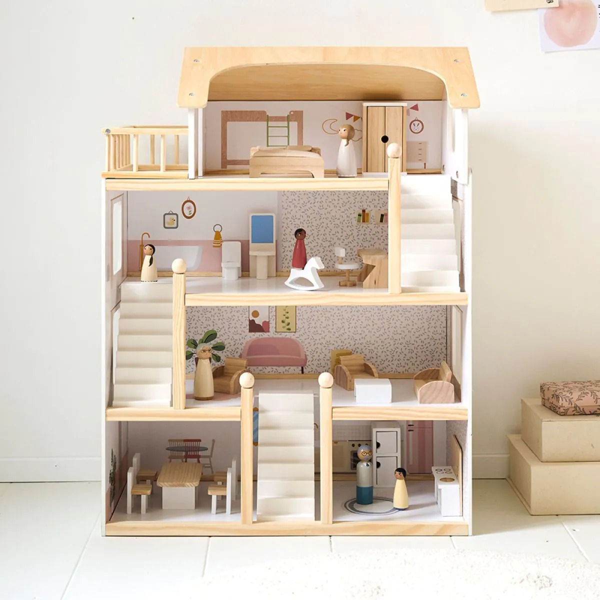 Puppenhaus aus Holz inklusive Möbeln von Petite Amélie